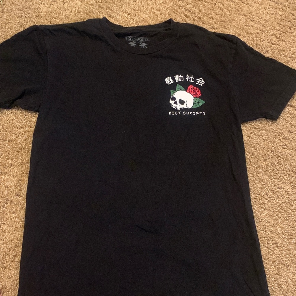 Riot Society Black Tee with Skull and Rose Small